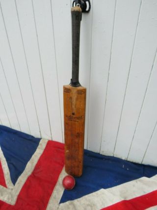 SPORTING OLD SCHOOL ANTIQUE VINTAGE ENGLISH WOODEN CRICKET BAT AND BALL 3