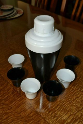 Vintage Art Deco Black & White Bakelite Cocktail Shaker And 6 Matching Cups