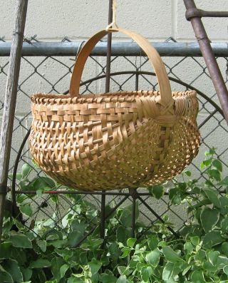 Antique Prim Hand Woven Oak Splint Buttocks Basket Gathering - Neat - Look