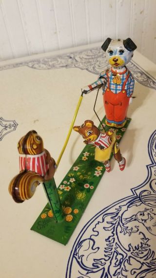 1950s Vintage Tin Wind Up Toy Animals Skipping Jumping Rope Animals.