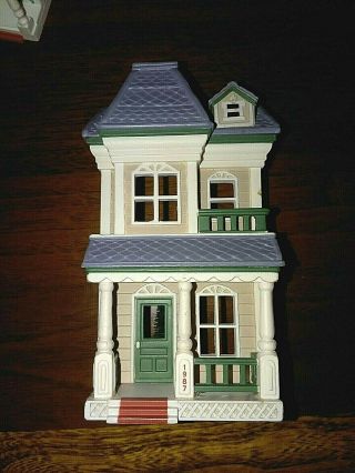 Hallmark Ornament Nostalgic Houses & Shops 4th House On Main Street Dated 1987