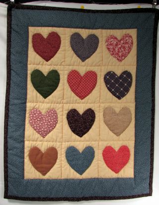 Hand Made Quilted Patchwork Applique Heart Wall Hanging 19.  5 X 24.  5 Inches