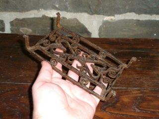 BEST 18th C Antique American Wrought Iron Trivet with Heart Decorations RARE 2