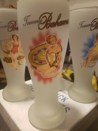 Complete Set Of 4 Tommy Bahama 9 " Frosted Glass Beer Glasses 24oz Collectible