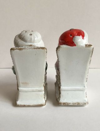 Vintage Christmas Salt And Pepper Shaker Santa & Mrs.  Claus In Rocking Chairs B16 3