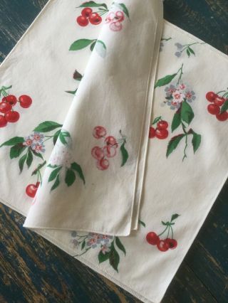 Vintage 1950 ' s Tablecloth with matching napkins - Cherry Print 3