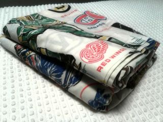 Vintage 1970s NHL Twin Flat Sheet And Fitted Sheet Set 2