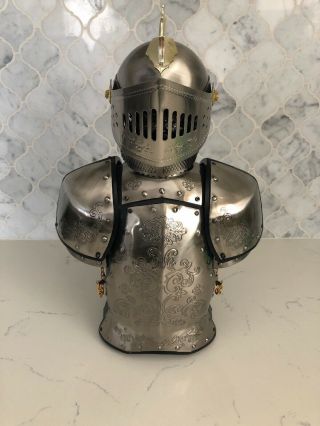 Medieval Knight In Shining Armor Liquor Set Decanter