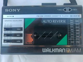 Vintage Sony Fm/am Walkman Cassette Player Wm - F18/f28 Japan