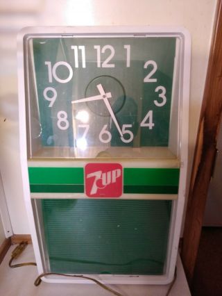 Vintage 7 Up Store Display Electric Lighted Wall Clock Menu Board