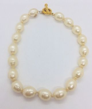 Chanel France Vintage Authentic Faux Pearl Beaded Gold Plated Toggle Necklace