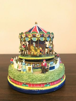 Liberty Falls Carousel Comes To Town Music Box Christmas West Snow Village Ah444