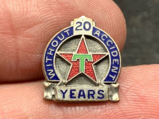 Texaco Oil Old 20 Years Without Accident Service Award Pin.