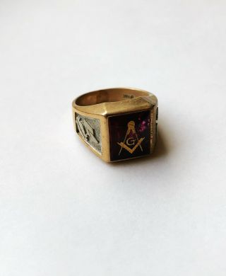 Vintage 10k Yellow Gold Masonic Class Ring With Ruby Stone,  10.  4 Grams