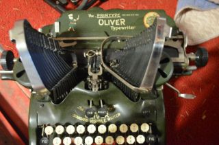 Vintage Oliver Typewriter No.  9 Chicago Usa