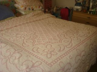 Vintage Chenille Bedspread Pink/white Full Size 100 " X 92 " W/ Fringe