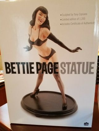 Bettie Page 13 " Statue,  Sculpted By Tony Cipriano 1039/1200.