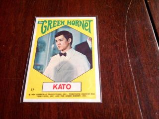 (1) 1966 Donruss - The Green Hornet Sticker 17 Kato (bruce Lee) (nrmt) Set Break