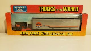 Unpunched Ertl Trucks Of The World 1346 Mack Truck With Livestock Van Nib 1:64