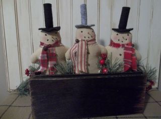 Trio Of Primitive Handmade Snowmen In Handmade Wood Box - Christmas/winter