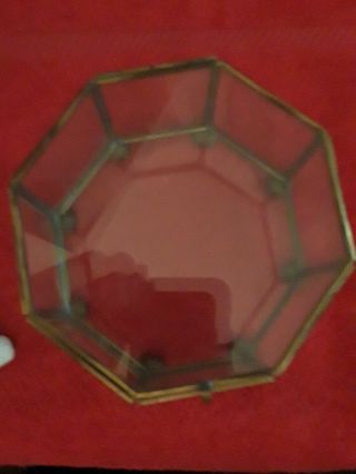 VINTAGE 8 Sided Octogan Brass Glass Display Case Jewelry Box w/ Ball Feet 2