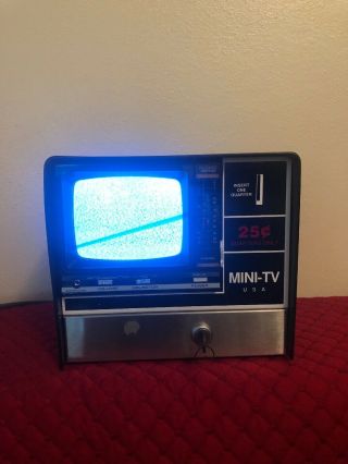 Coin Operated Radio Television Mini Tv Usa Electronic Brand With Key - 25 Cent
