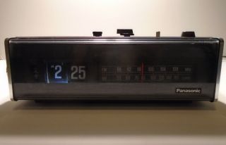 Vintage Panasonic Flip Clock Am/fm Radio Alarm Model Rc - 6234
