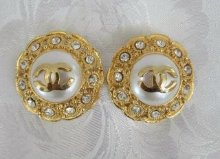 Chanel Rhinestone Faux Pearl Cluster Clip - On Earrings Brushed Gold Tone Vintage.