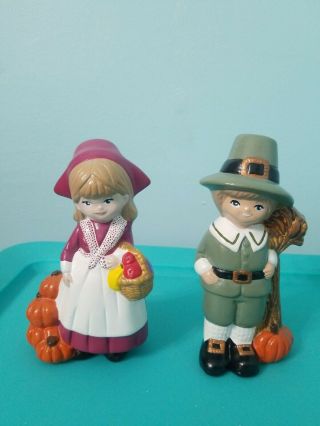Vintage Ceramic Hand Painted Boy & Girl Pilgrim Couple Thanksgiving Figurines