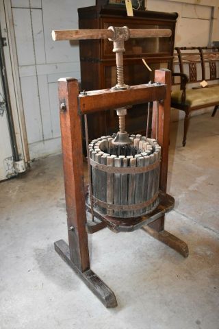 Antique Primitive Wine Grape Fruit Press Cast Iron Industrial