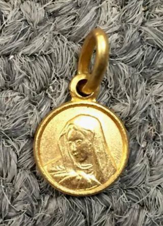 Vintage 750 18k Yellow Gold Virgin Mary Blessed Mother Pendant Charm,  Nr