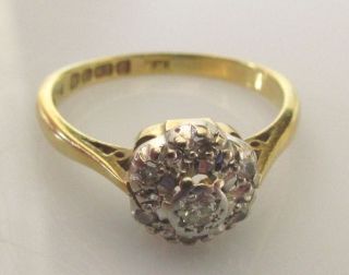 Vintage 18ct Yellow Gold Platinum Multi Diamond Daisy Cluster Ring Size J 1/2.