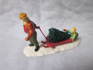 Dept 56 Bringing Home The Tree - Snow Village - 51691 (a815&117)