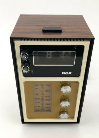 Vintage RCA Flip Clock Radio AM 1970s Model RWD436R 2