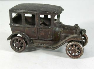 1920s Larger Size Cast Iron Arcade Center Door Model T Ford Sedan Toy Automobile