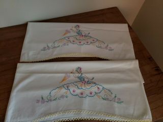 2 Vintage Southern Belle Embroidered Pillowcases Crocheted Edge