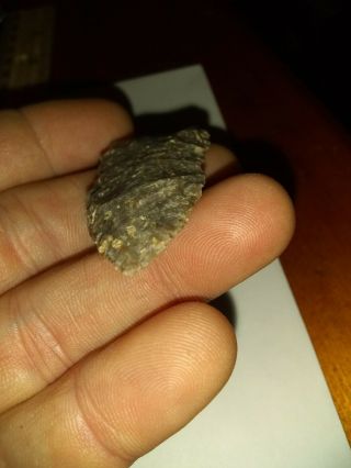 Authentic Native American Beaver lake paleo point shows good basal grinding 2