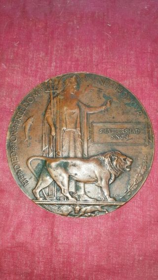 Old Vintage Big Size Metal Round Medal Of Freedom Fighter From India 1947