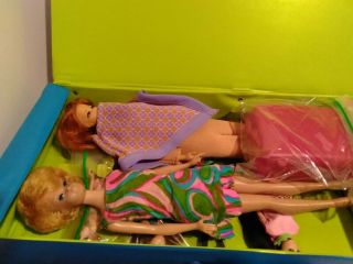 Vintage 1971 Topper Toys Dawn and Her Friends Doll Case 5 Dolls and Cloths 3