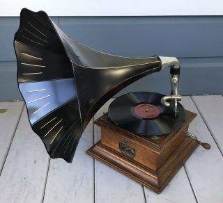 Antique Oak Vic Ii Victor Ii Talking Machine Phonograph & Horn