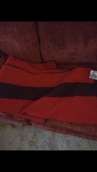 Old Stock 2003 Marlboro Country Store Red And Black 100 Wool Blanket
