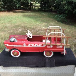 Vintage Antique Fire Truck Pedal Car With Ladders