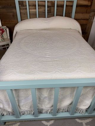 Vintage Patriot From Montgomery Ward Off White Floral Chenille Bedspread Fringe