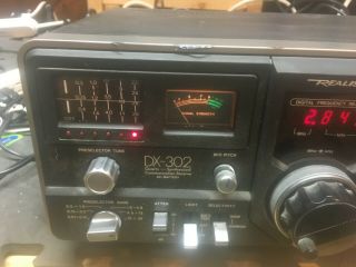 Vintage Realistic DX - 302 Communications Receiver Ham Radio Short Wave 2