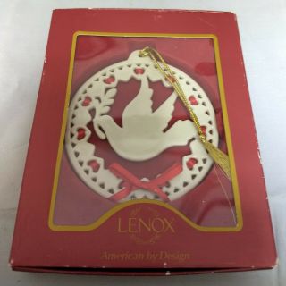 White Dove And Wreath Holiday Christmas Ornament - Lenox