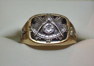 Past Master - Masonic 14k Gold And Diamond Ring Size 12.  5