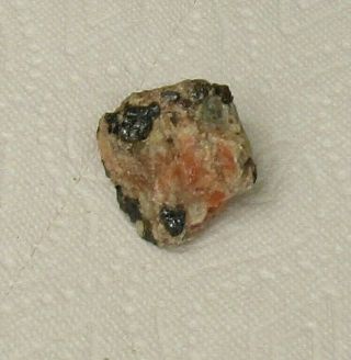 SMALL MINERAL SPECIMEN OF URANPYROCHLORE (RADIOACTIVE) FROM ONTARIO,  CAN. 2