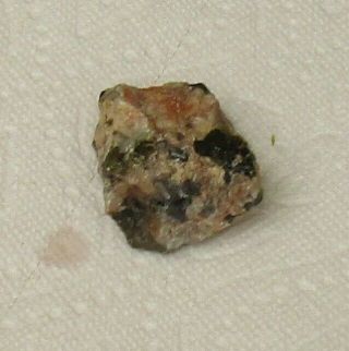 SMALL MINERAL SPECIMEN OF URANPYROCHLORE (RADIOACTIVE) FROM ONTARIO,  CAN. 3