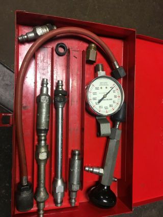 Vintage Snap On Tools Compression Tester In Metal Case