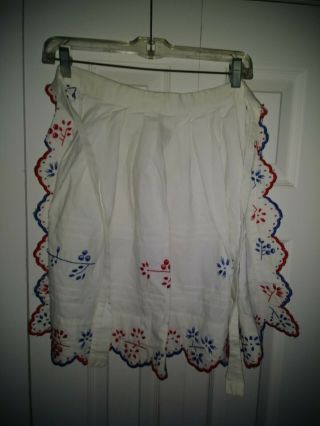 Vtg Embroidered Red White & Blue 100 Cotton Floral Pleated Scalloped Apron Euc